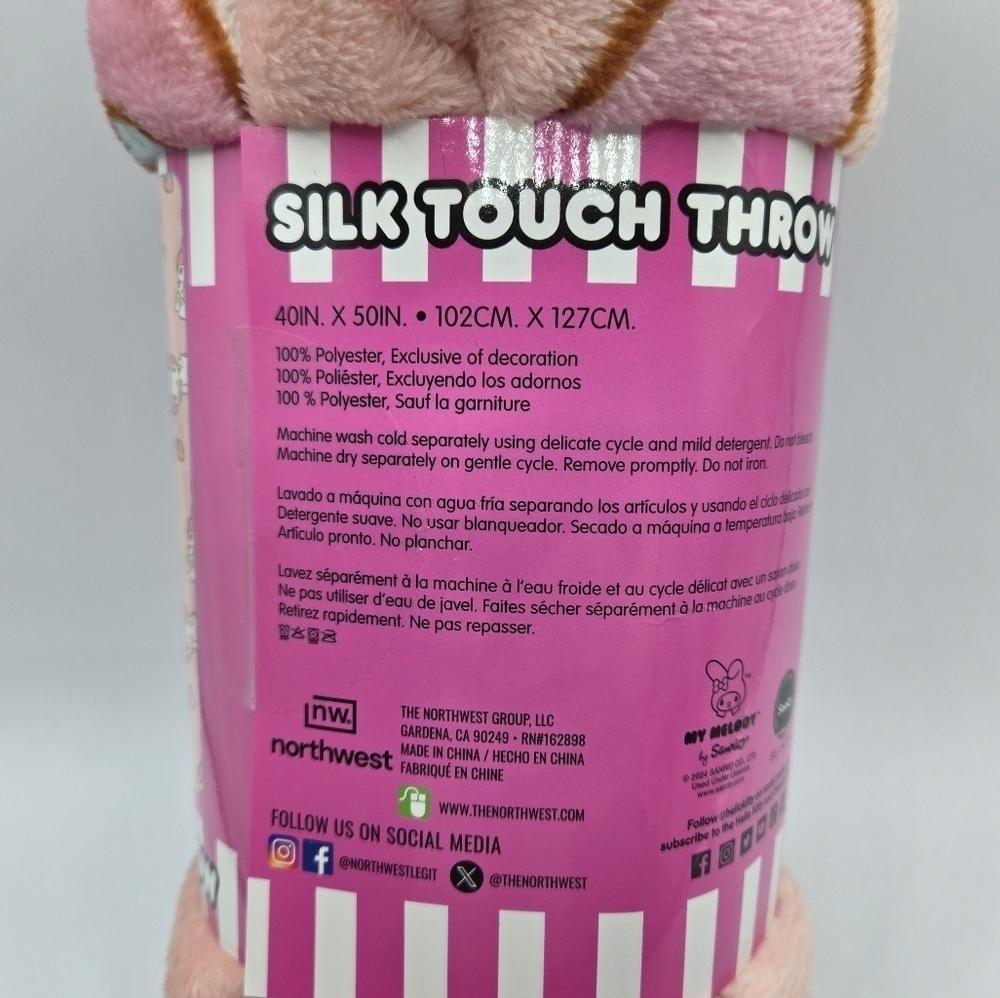 Sanrio My Melody Berry Bow Bounce Silk Touch Throw Blanket Light Pink - Picture 8 of 10